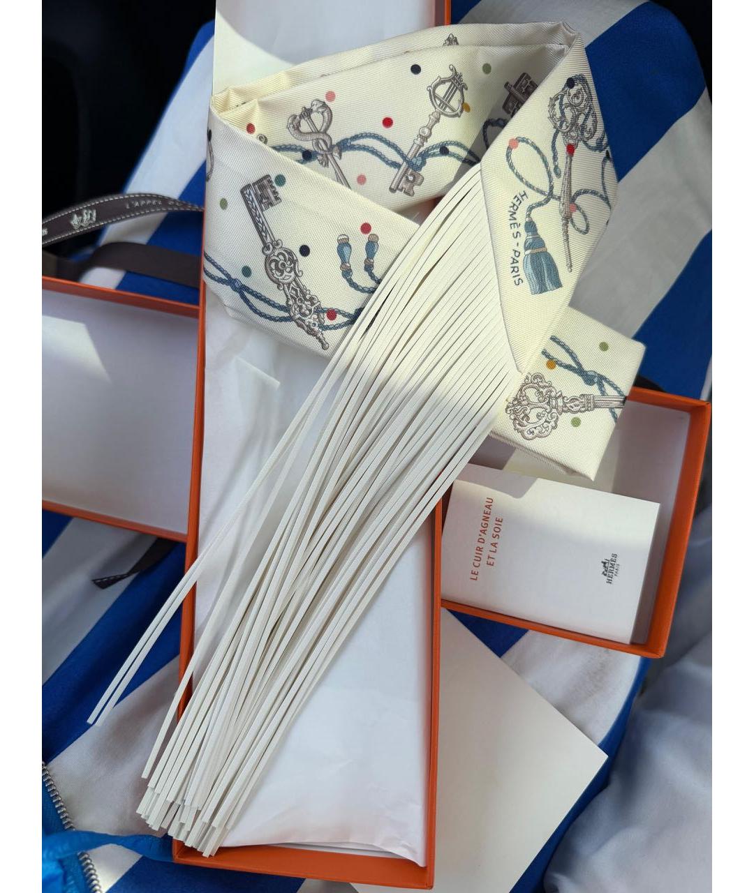 HERMES Белый шелковый платок, фото 3