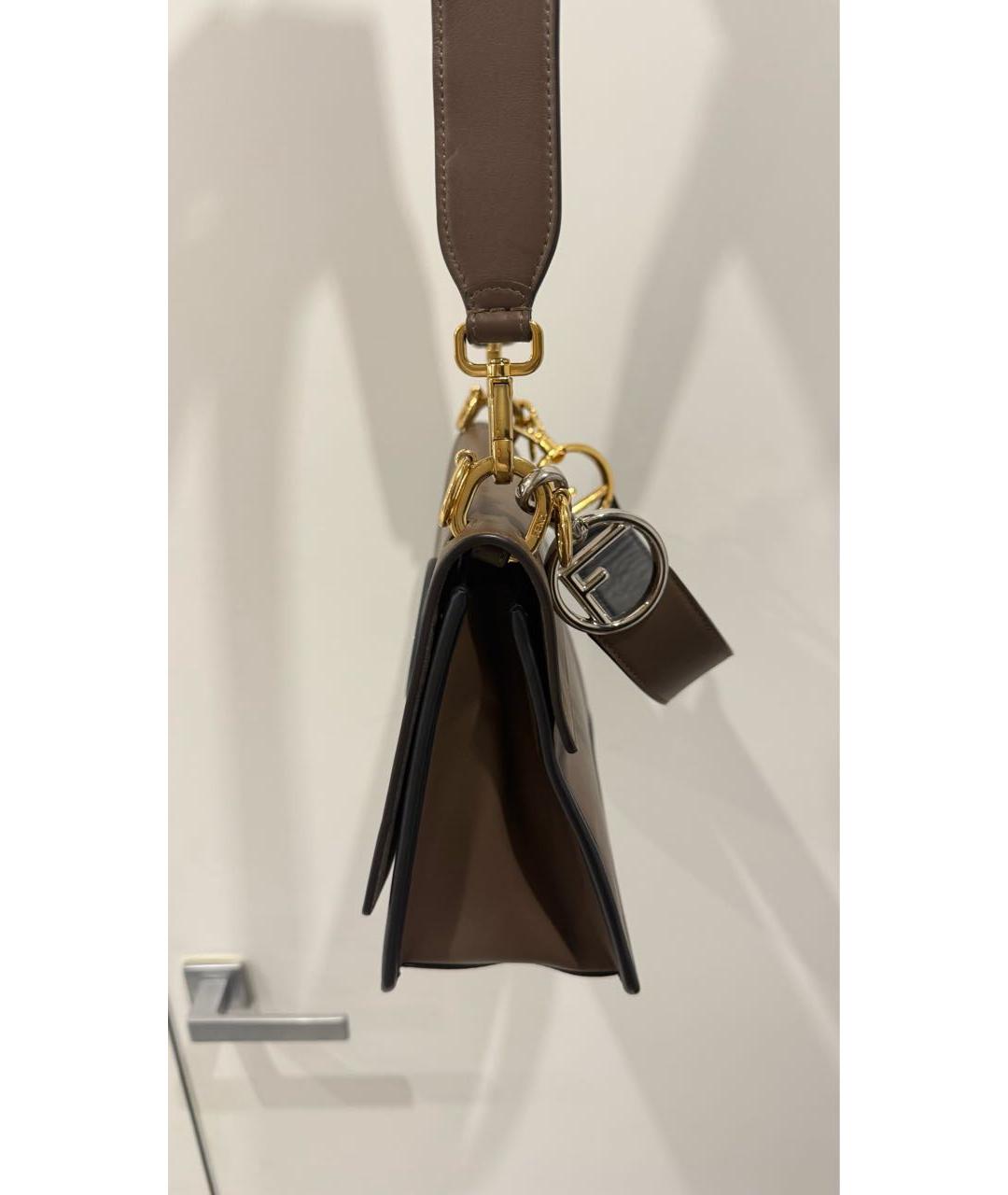 FENDI Коричневая кожаная сумка с короткими ручками, фото 2