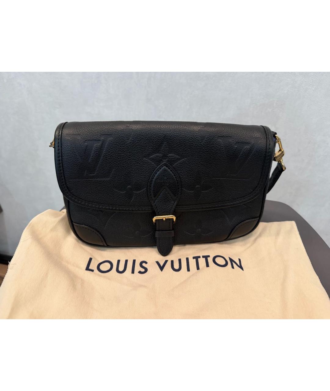 LOUIS VUITTON Черная кожаная сумка через плечо, фото 6