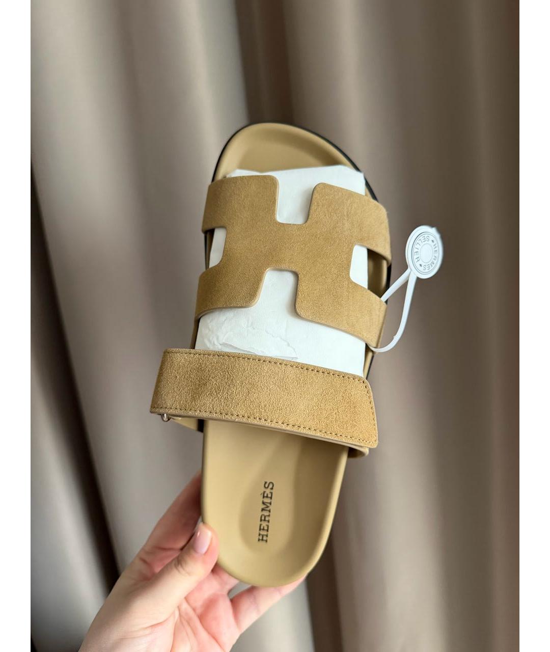 HERMES Бежевые замшевые сандалии, фото 4