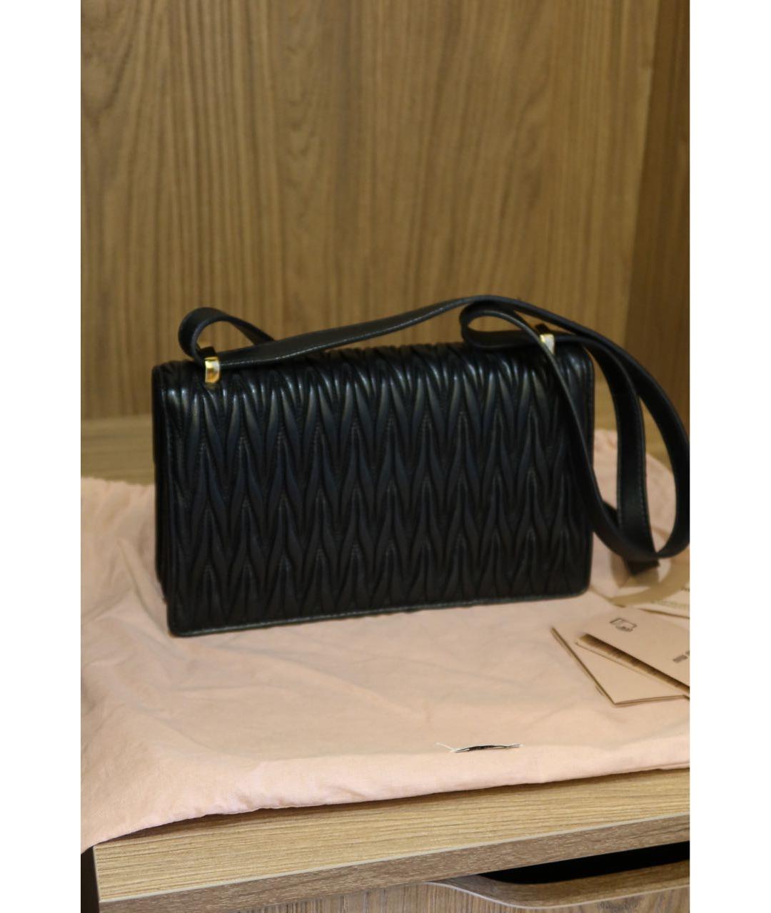 MIU MIU Черная кожаная сумка через плечо, фото 3