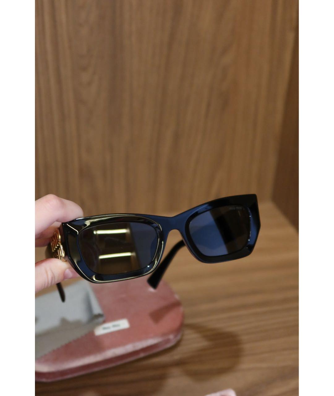 MIU MIU Черные пластиковые солнцезащитные очки, фото 3