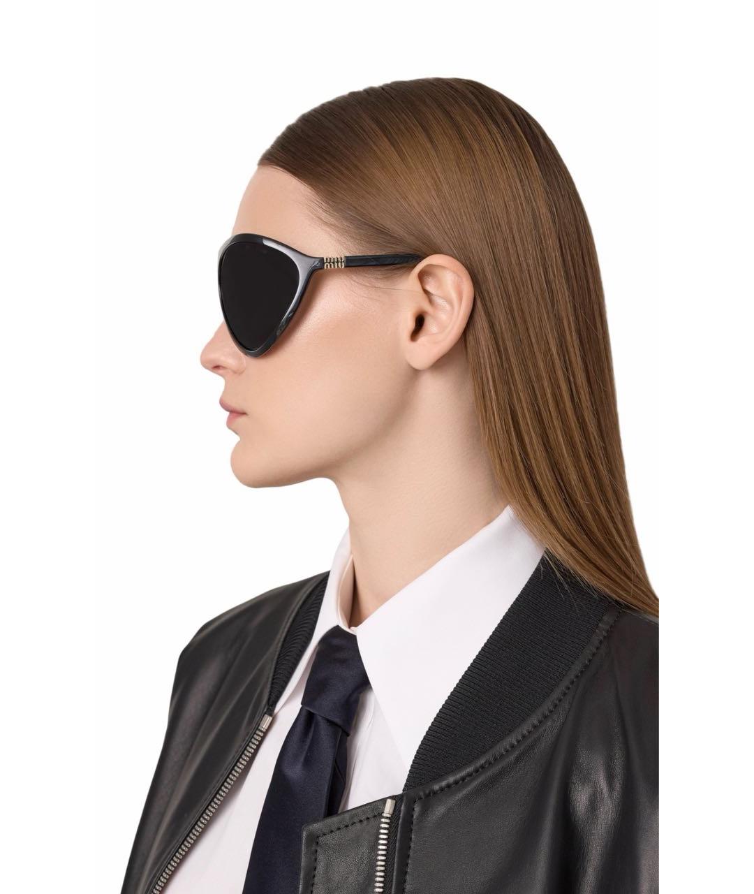 MIU MIU Черные пластиковые солнцезащитные очки, фото 2