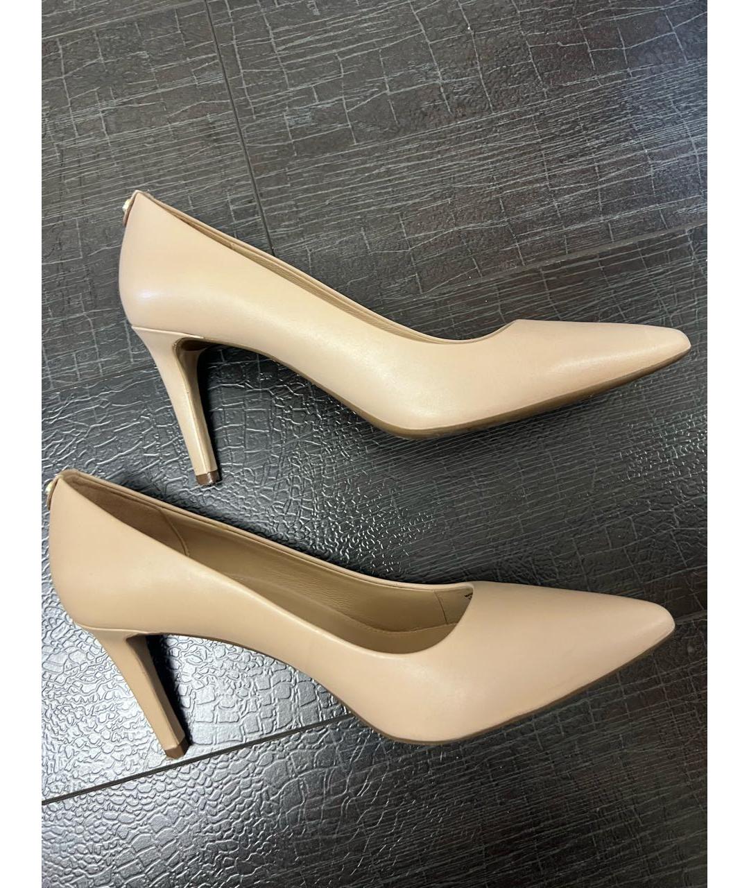 MICHAEL KORS Бежевые кожаные туфли, фото 8