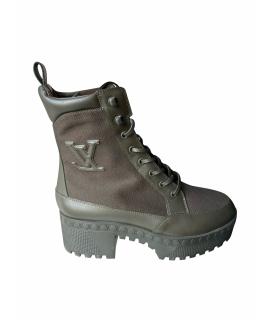 LOUIS VUITTON Ботинки