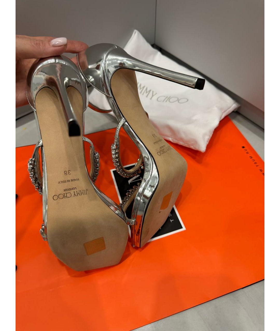 JIMMY CHOO Серебряные кожаные босоножки, фото 7