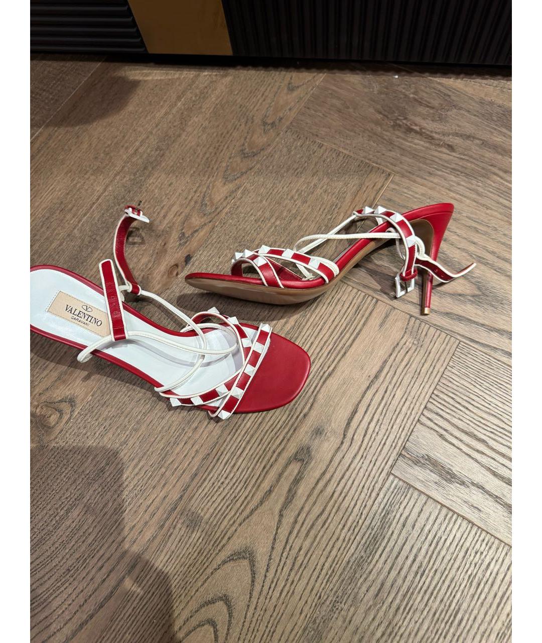 VALENTINO Красные кожаные босоножки, фото 5