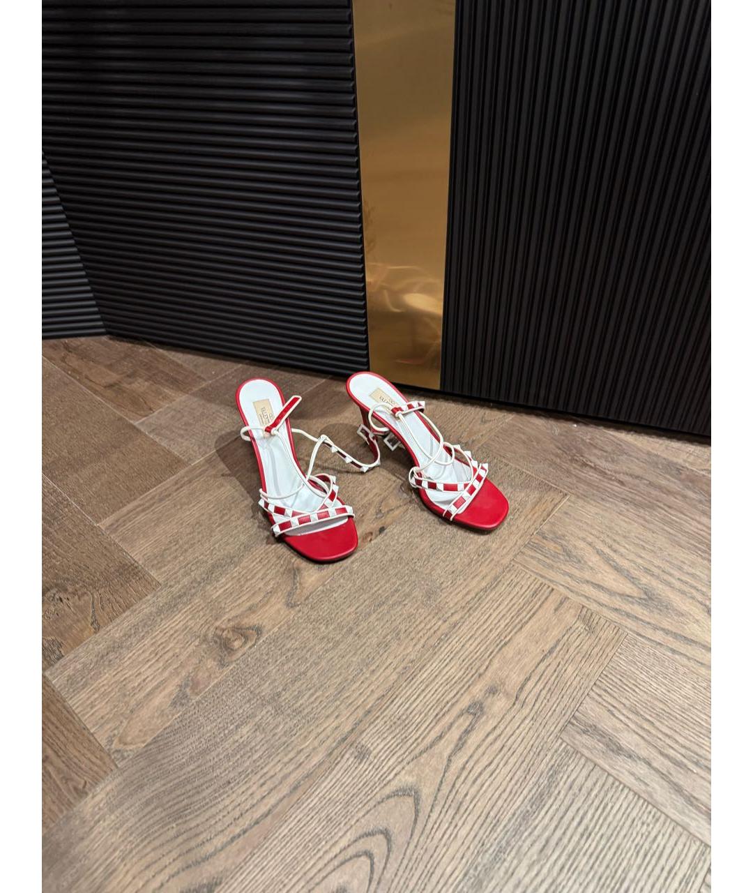VALENTINO Красные кожаные босоножки, фото 6