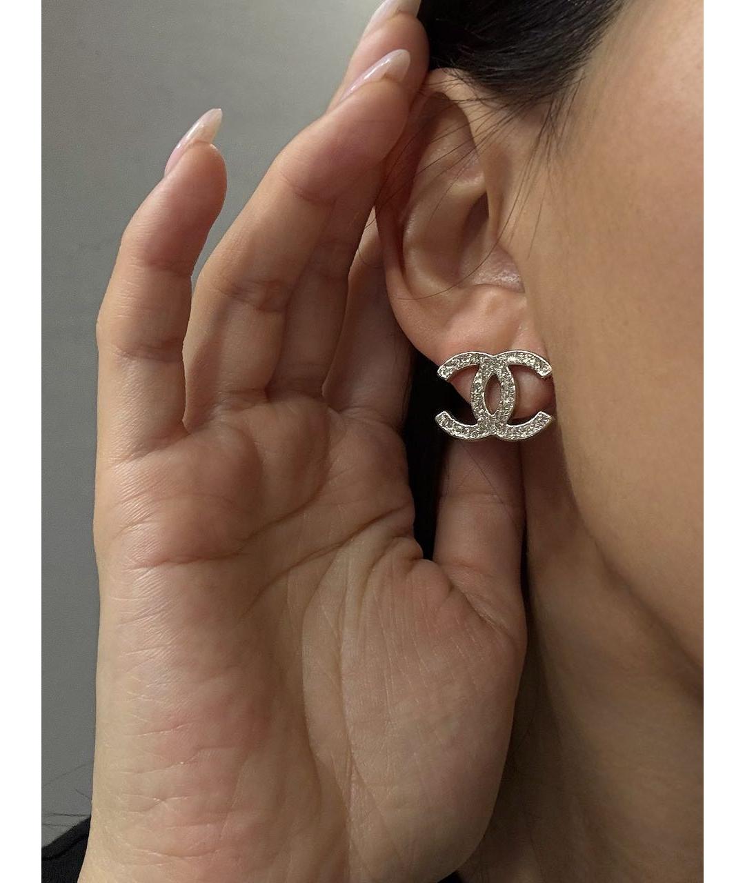 CHANEL Золотые металлические серьги, фото 2