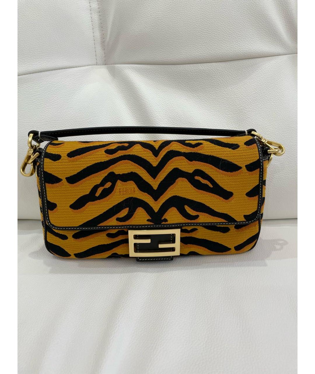 FENDI Оранжевая тканевая сумка с короткими ручками, фото 5