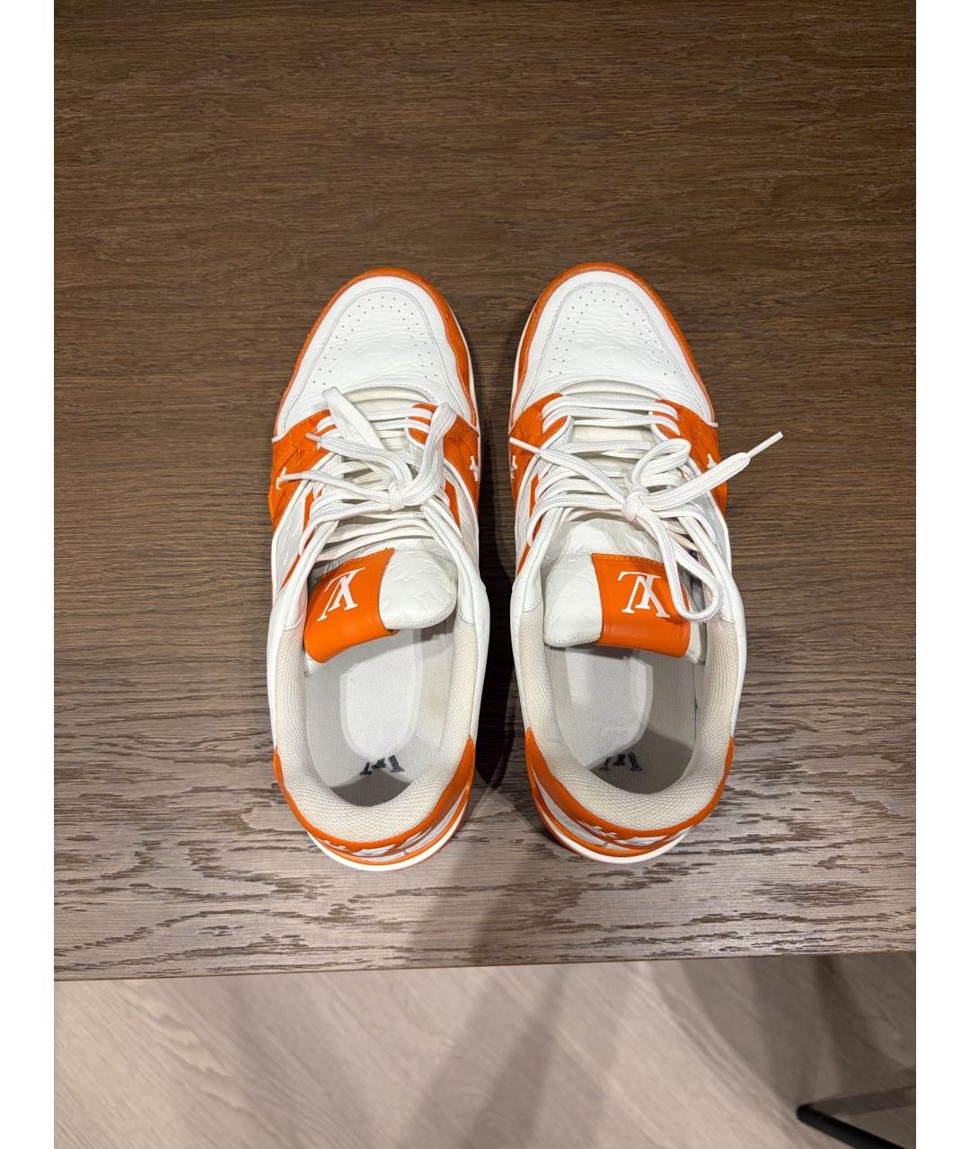 LOUIS VUITTON Оранжевое кожаные низкие кроссовки / кеды, фото 3