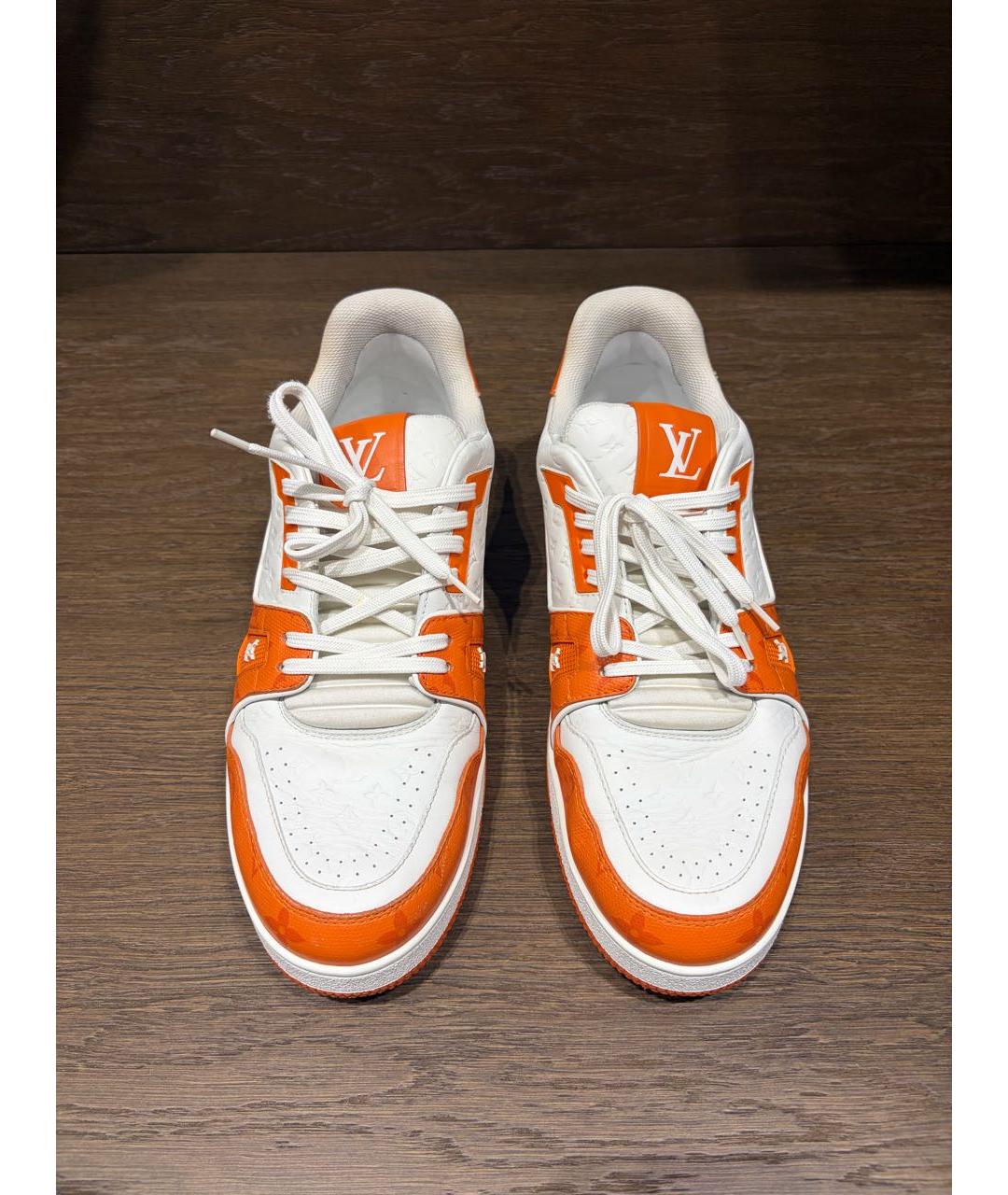 LOUIS VUITTON Оранжевое кожаные низкие кроссовки / кеды, фото 2