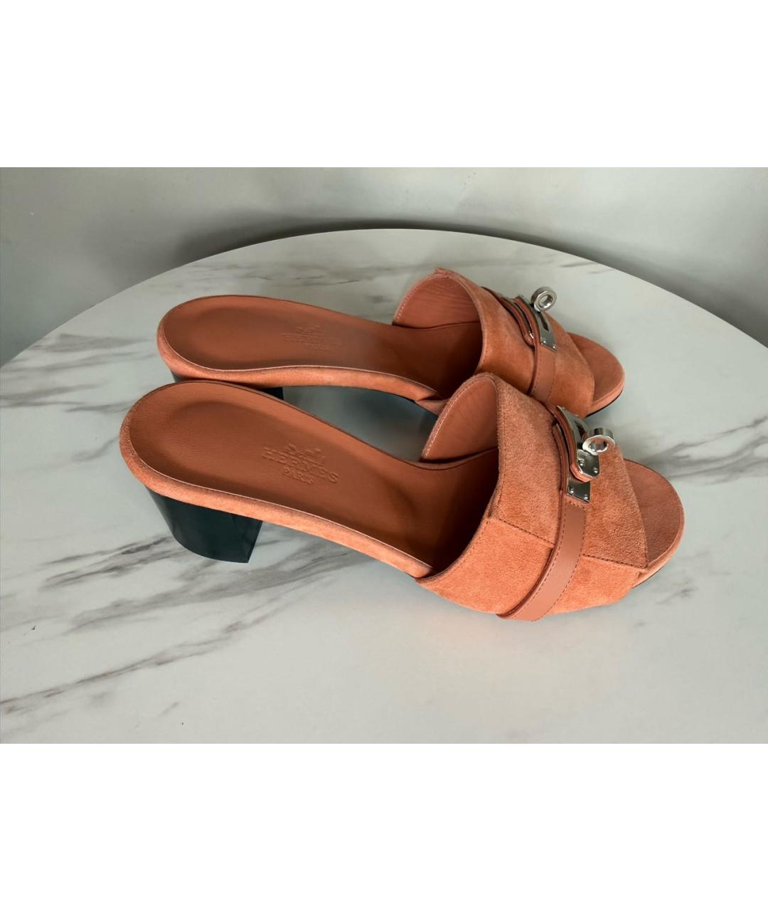 HERMES Коралловые замшевые мюли, фото 2