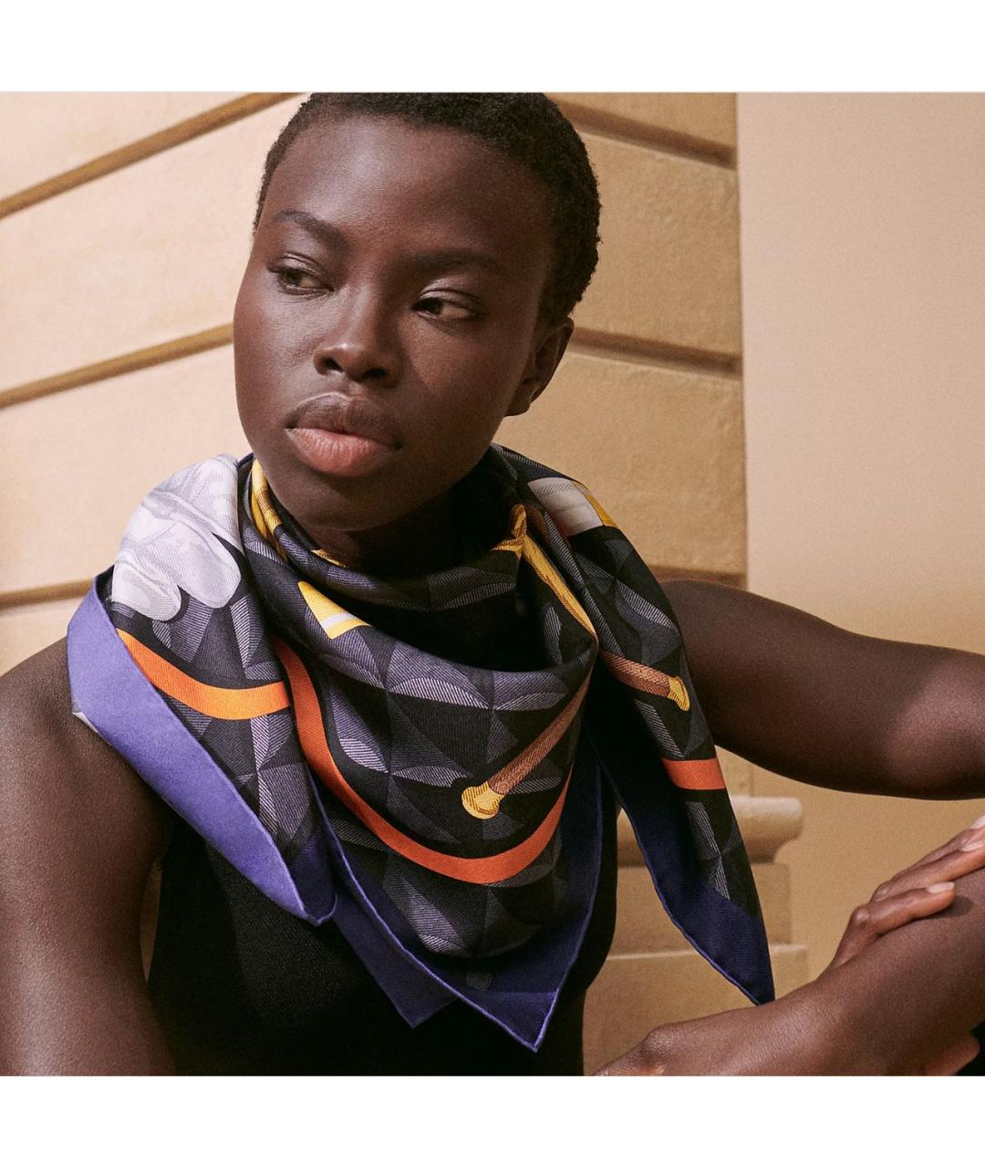 HERMES Темно-синий шелковый платок, фото 5