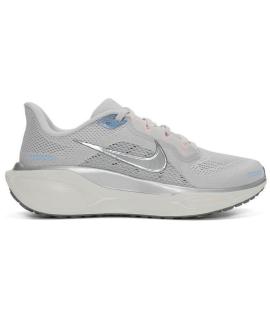 NIKE Кроссовки