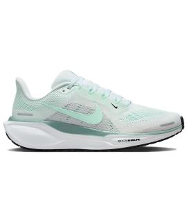 NIKE Кроссовки