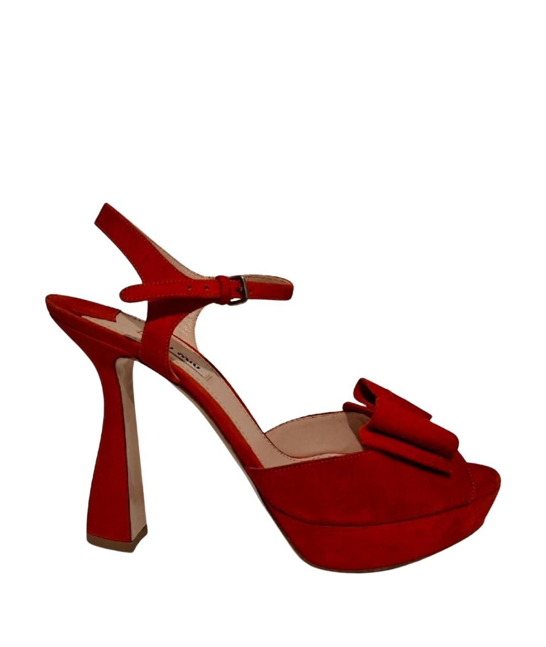 MIU MIU Красные замшевые туфли, фото 1