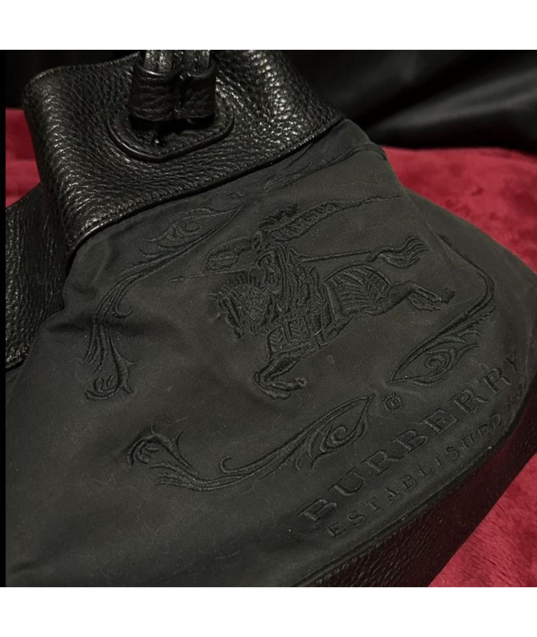 BURBERRY Черная кожаная сумка с короткими ручками, фото 3