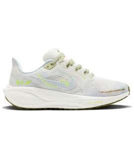 NIKE Кроссовки