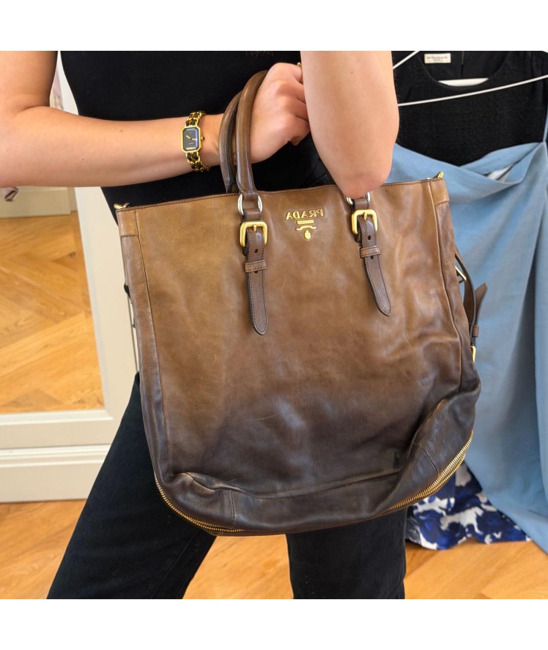 PRADA Коричневая кожаная сумка тоут, фото 2