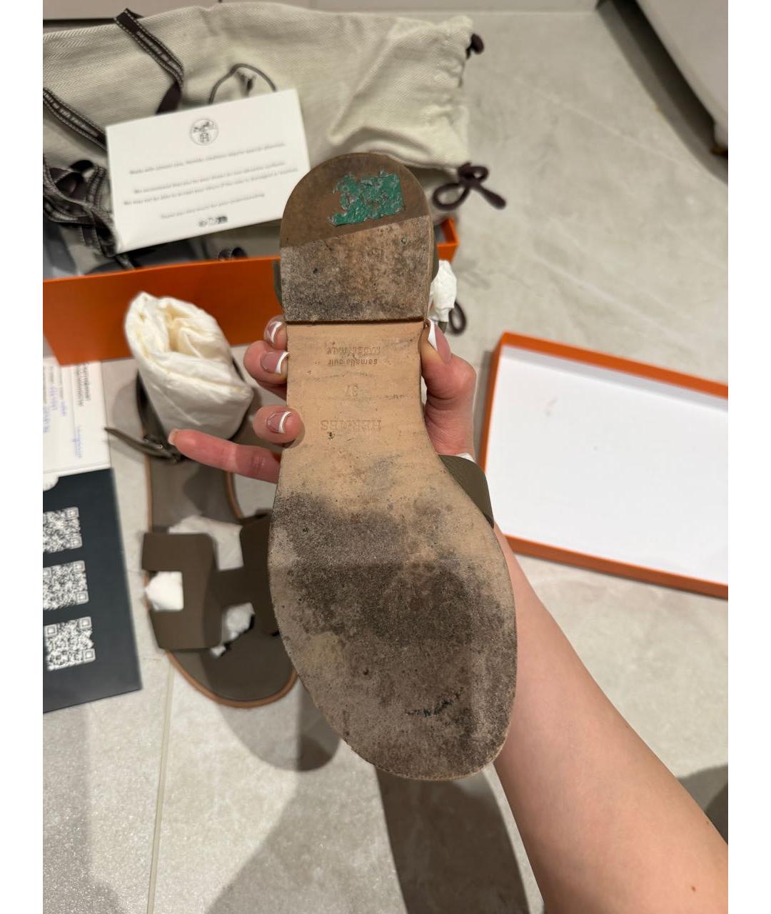 HERMES Антрацитовые кожаные сандалии, фото 5