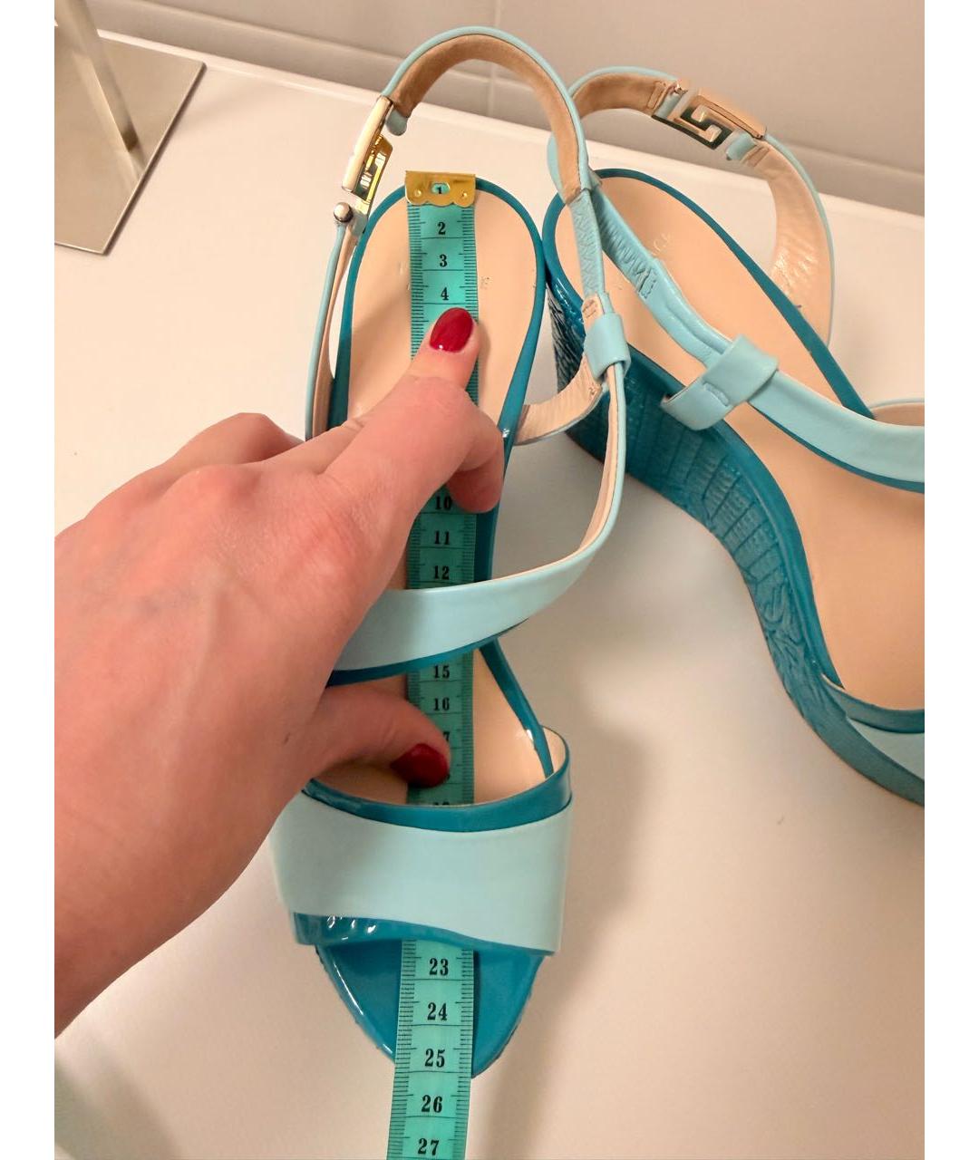 VERSACE Бирюзовые кожаные босоножки, фото 6