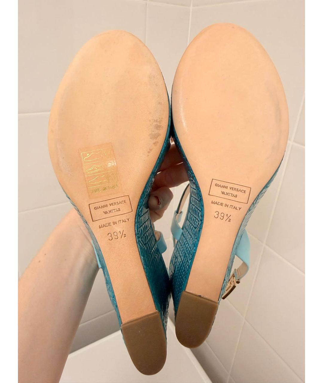 VERSACE Бирюзовые кожаные босоножки, фото 5
