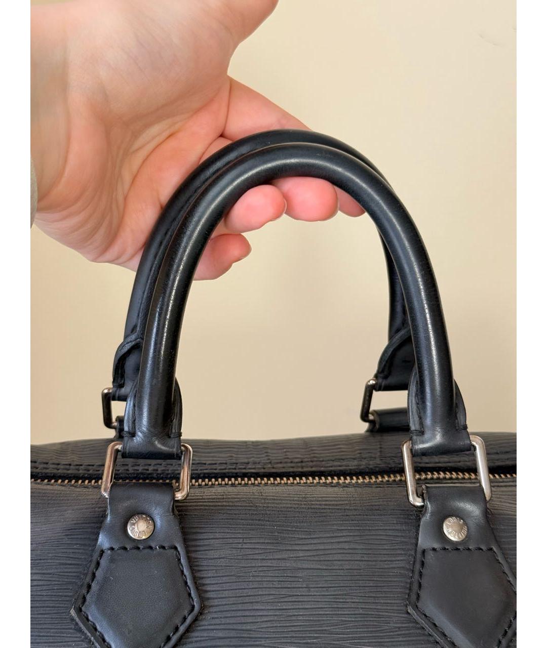 LOUIS VUITTON Черная кожаная сумка с короткими ручками, фото 8