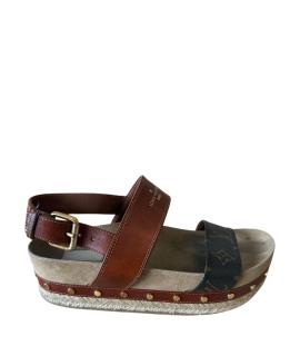 LOUIS VUITTON Сандалии