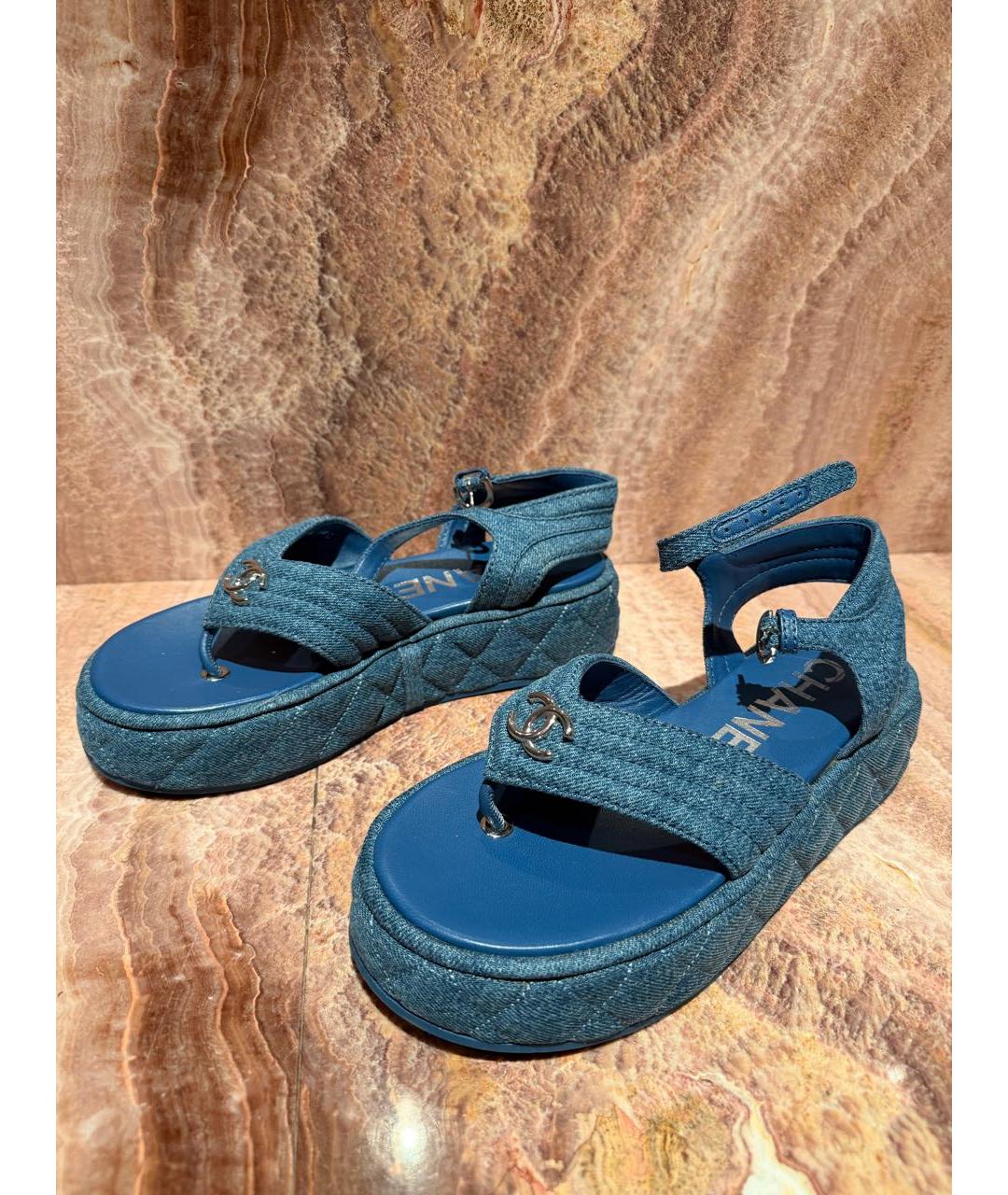 CHANEL Синие текстильные сандалии, фото 2