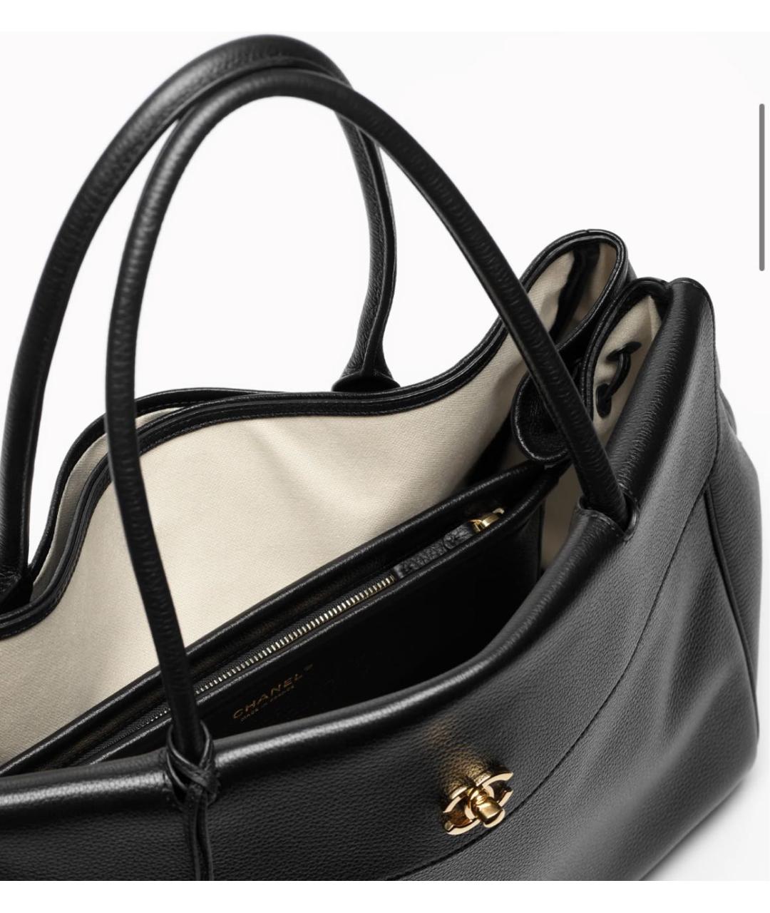 CHANEL Черная кожаная сумка через плечо, фото 3