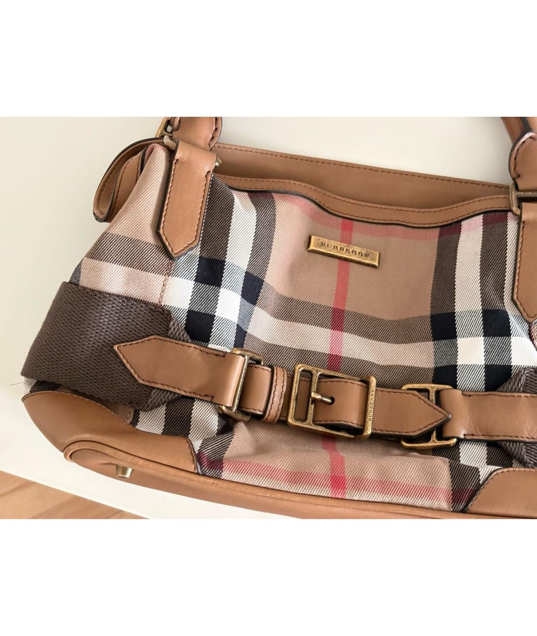 BURBERRY Бежевая кожаная сумка с короткими ручками, фото 8