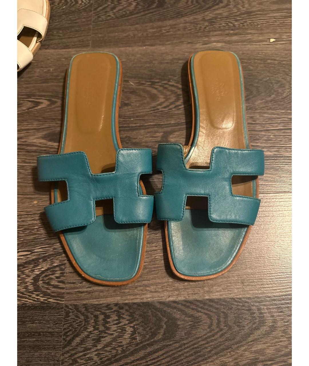 HERMES Бирюзовые кожаные шлепанцы, фото 2