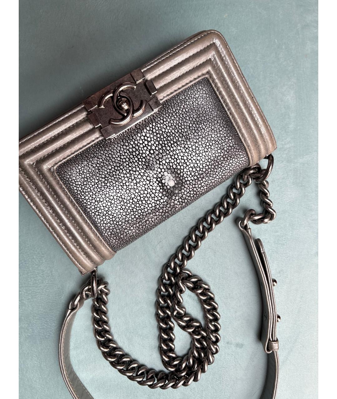 CHANEL Серебряная кожаная сумка через плечо, фото 2