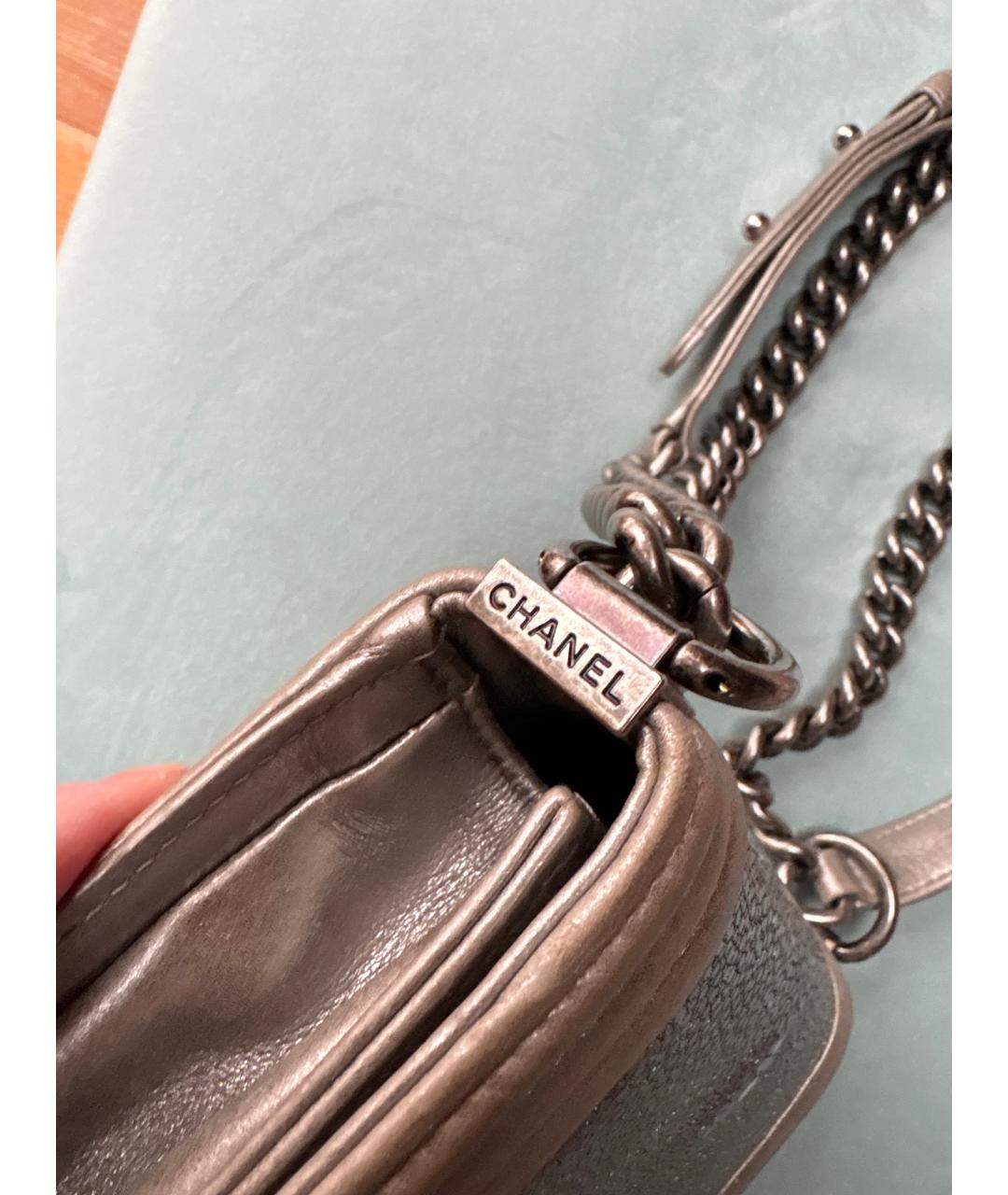 CHANEL Серебряная кожаная сумка через плечо, фото 6