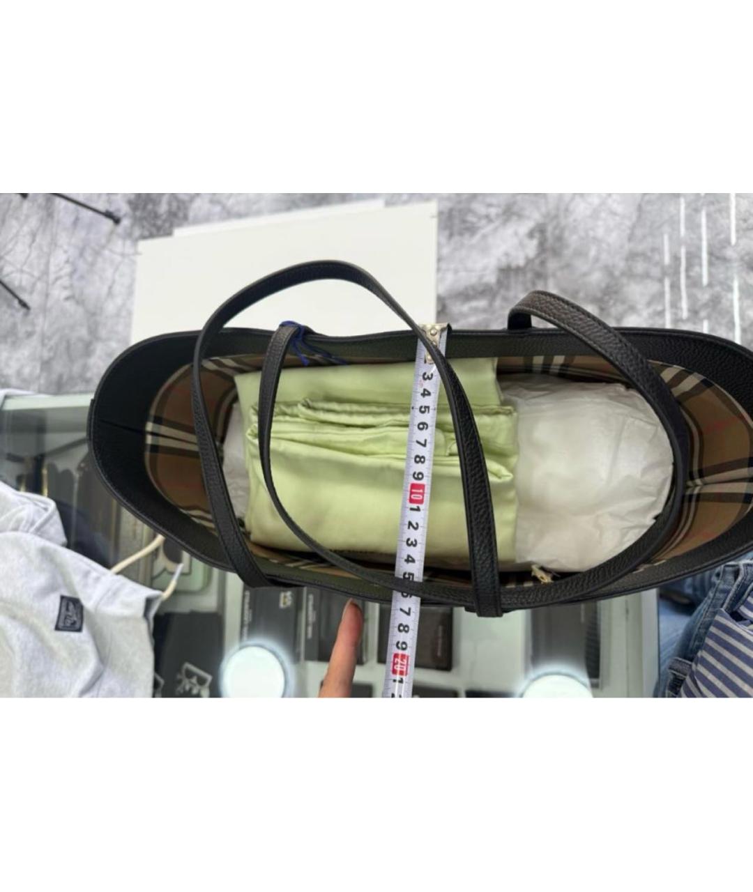 BURBERRY Черная кожаная сумка тоут, фото 5