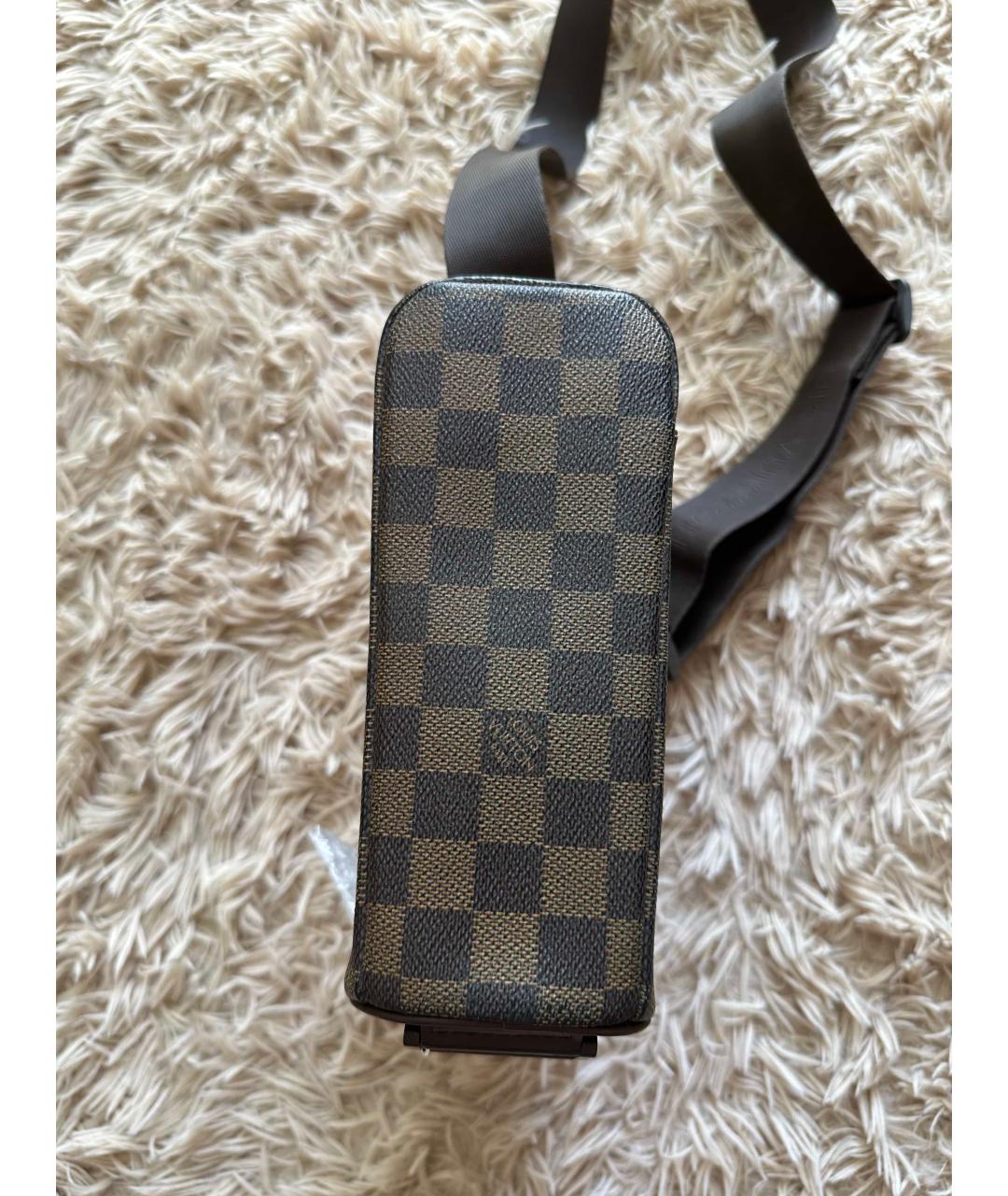 LOUIS VUITTON Коричневая сумка на плечо, фото 4