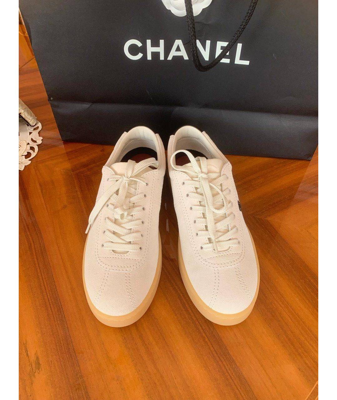 CHANEL Бежевые замшевые кеды, фото 4