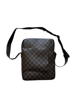 LOUIS VUITTON Сумка на плечо