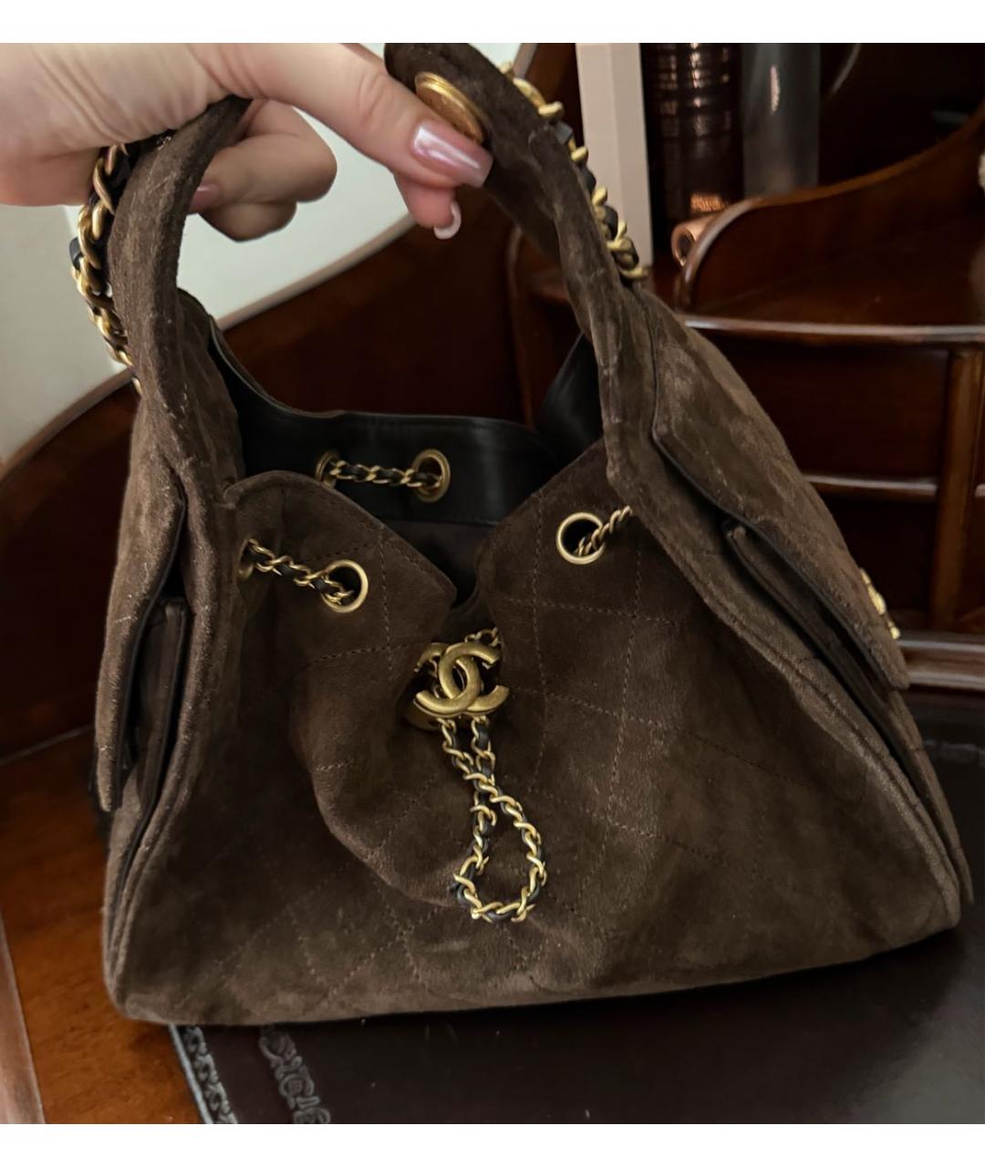 CHANEL Коричневая замшевая сумка через плечо, фото 3