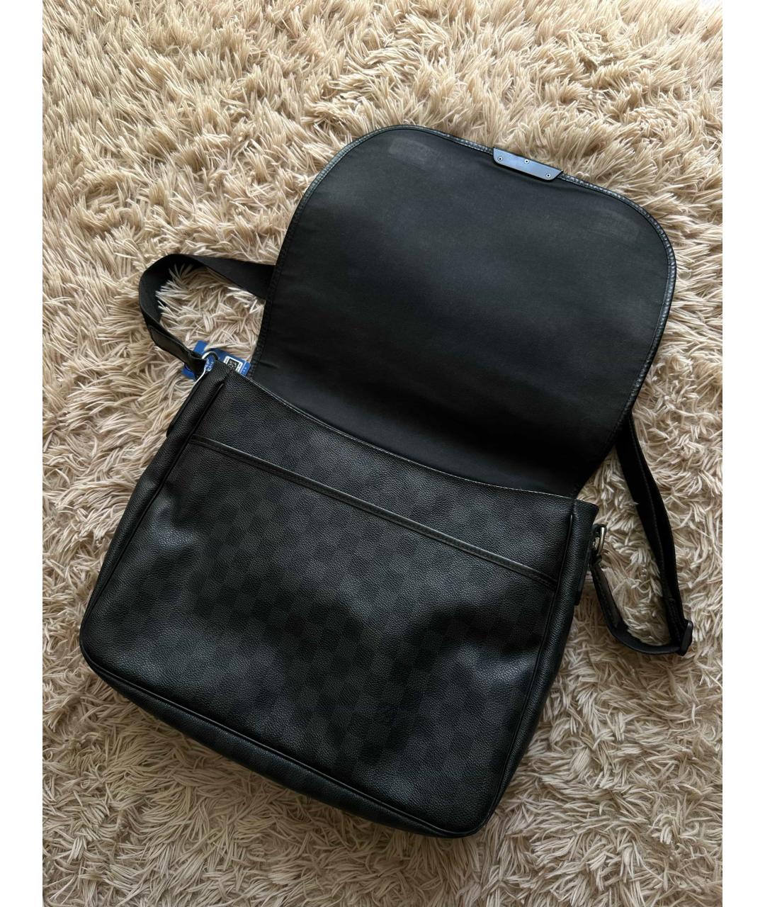 LOUIS VUITTON Черная сумка на плечо, фото 3