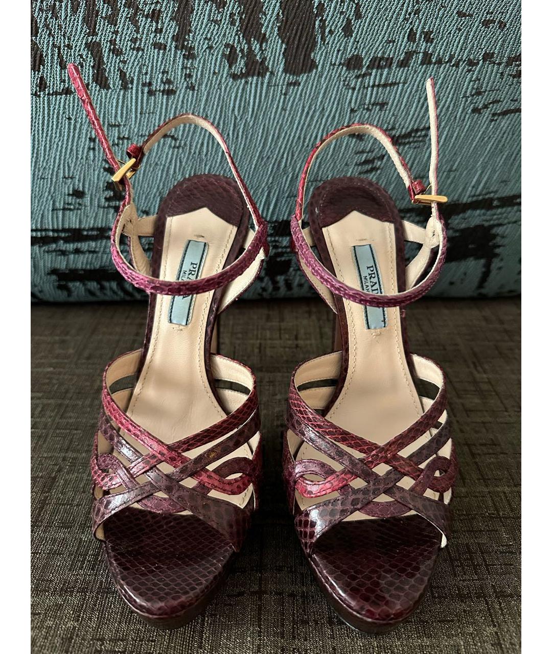 PRADA Бордовые кожаные туфли, фото 2