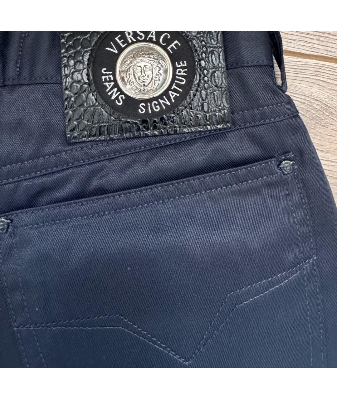 VERSACE Темно-синие синтетические брюки узкие, фото 4