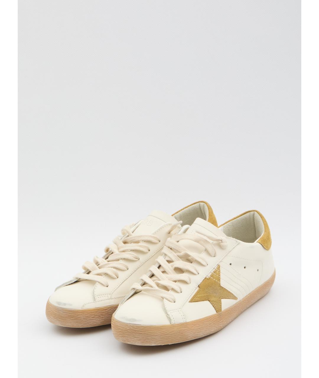 GOLDEN GOOSE DELUXE BRAND Белые кожаные низкие кроссовки / кеды, фото 2