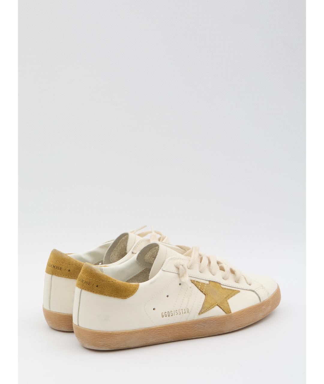 GOLDEN GOOSE DELUXE BRAND Белые кожаные низкие кроссовки / кеды, фото 3