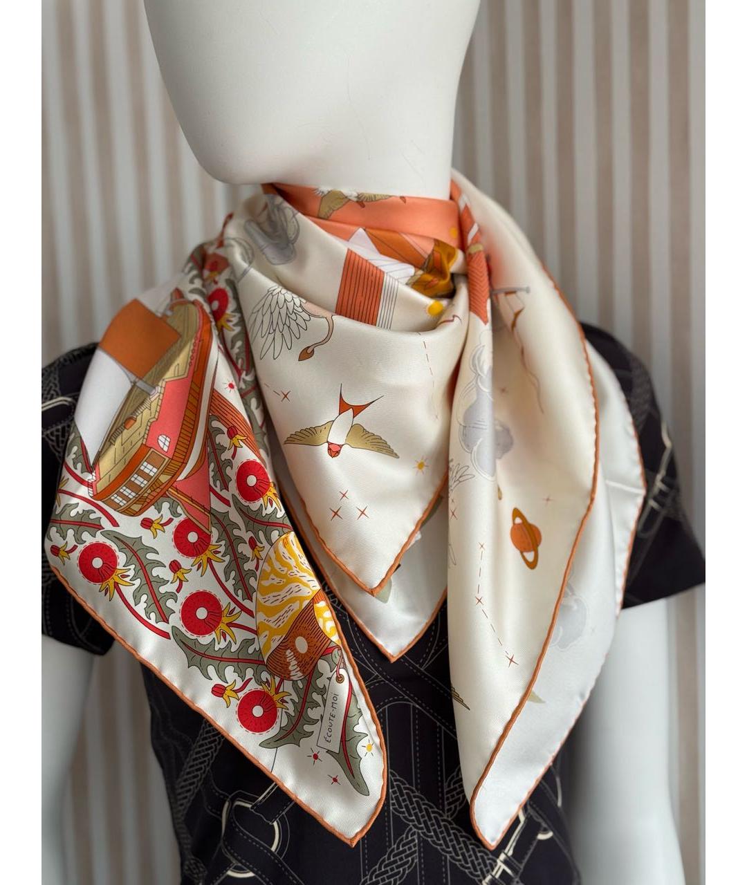 HERMES Оранжевый шелковый платок, фото 2