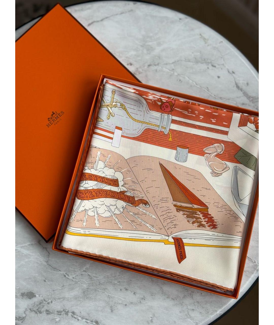 HERMES Оранжевый шелковый платок, фото 3