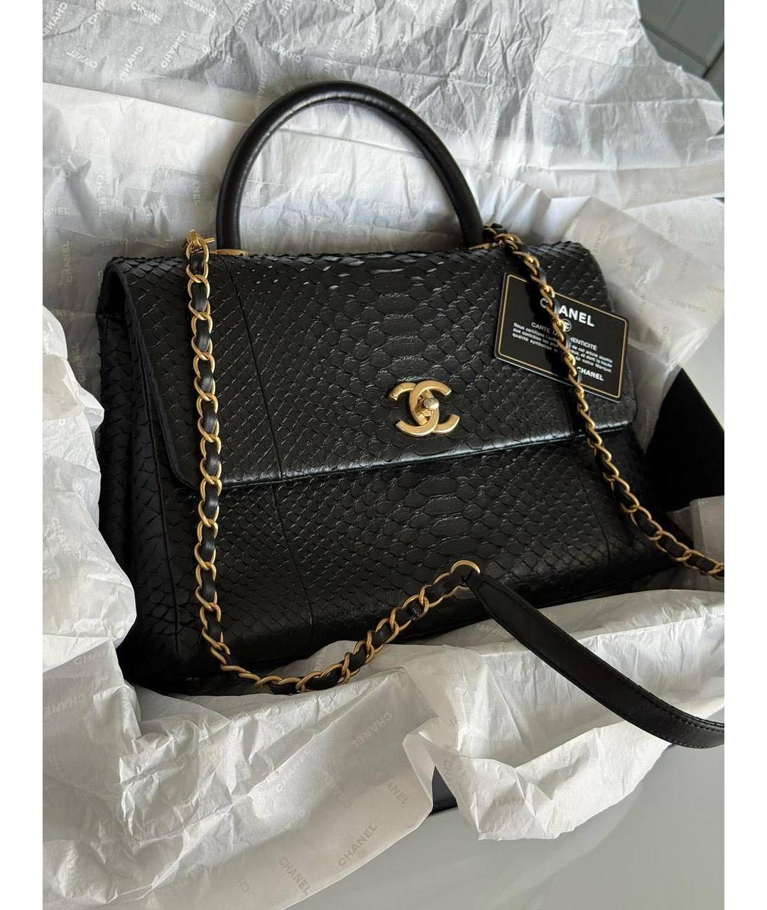 CHANEL Черная сумка с короткими ручками из экзотической кожи, фото 2