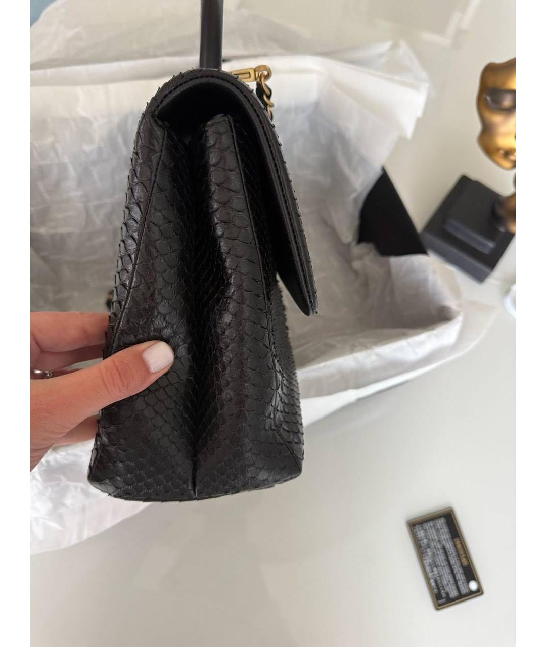 CHANEL Черная сумка с короткими ручками из экзотической кожи, фото 6