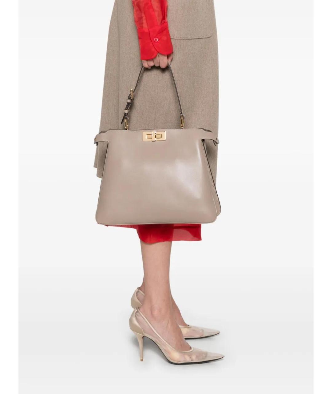 FENDI Бежевая кожаная сумка через плечо, фото 2